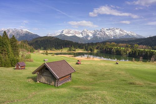Frühlingstag am Geroldsee in Bayern