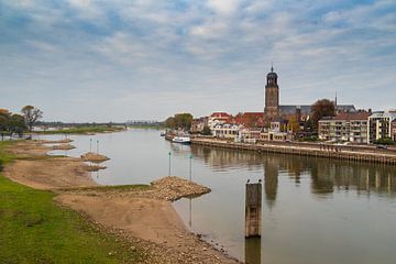 Blick auf das schöne Deventer am Fluss IJssel