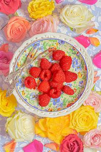 Rosen und Himbeeren