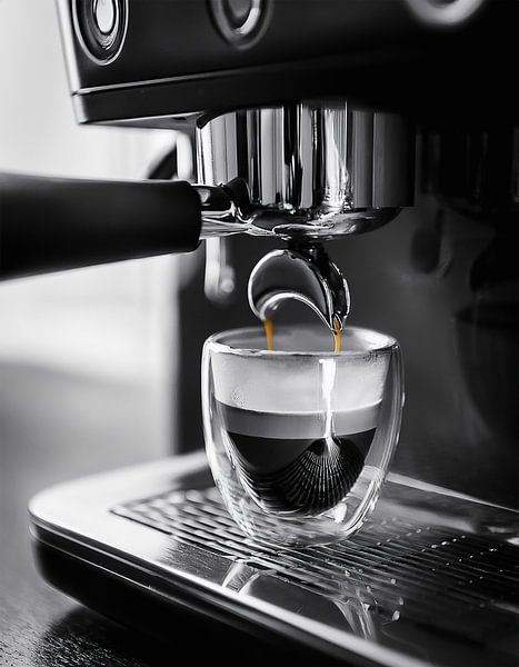 Fully automatic coffee machine with espresso by Mustafa Kurnaz