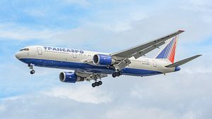 Passagierflugzeug vom Typ Boeing 767-300ER der Transaero Airlines.
