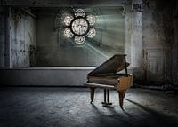 Piano with sunbeams through window