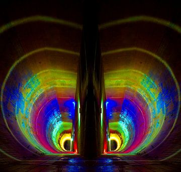 Kleurentunnel van Andreas Biwersi