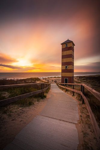 Vuurtoren Kaapduinen Laag Dishoek van Thom Brouwer