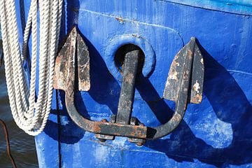 Rostock : bow, anchor at a fishing cutter at the Warnow river by Torsten Krüger