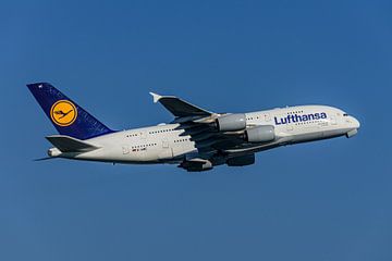 Lufthansa Airbus A380 "Beijing" (D-AIMC). by Jaap van den Berg