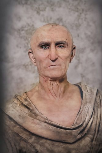 Keizer Galba: Symbool van Vastberadenheid en Authentiek Leiderschap