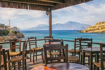 Terrasse mit Meerblick  auf Kreta in Griechenland