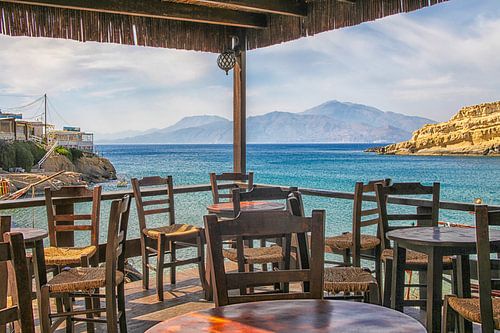 Terras met uitzicht op zee  op Kreta in Griekenland