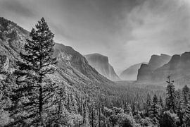 Tunnel View by Richard Reuser