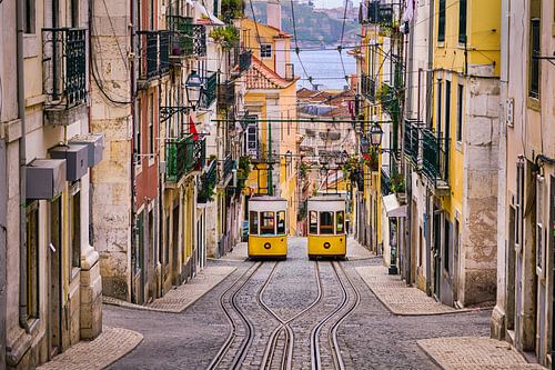 Historische tram in Lissabon, Portugal