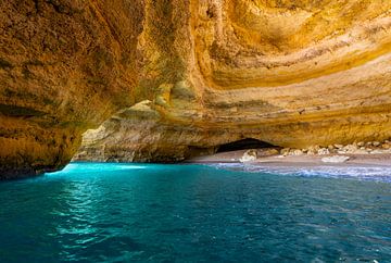 Höhle von Benagil an der Algarve von Dennis Eckert