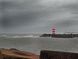 Hafenkopf Scheveningen bei Sturm