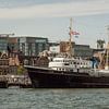 Sleepboot Elbe tijdens Sail Amsterdam 2015 van John Kreukniet