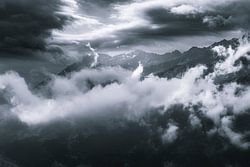 Alpen in den Wolken