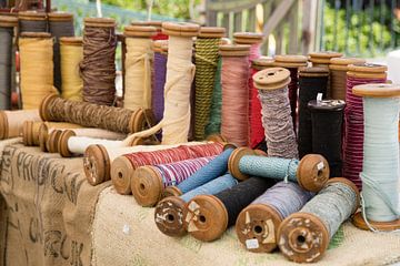 Yarn antique loom