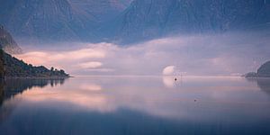 Zonsopkomst in het Aurlandsfjord van Henk Meijer Photography