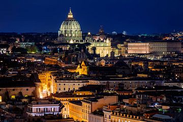 Overzicht over Rome met de st peters basiliek