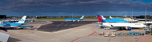 Schiphol luchthaven panorama van Anton de Zeeuw