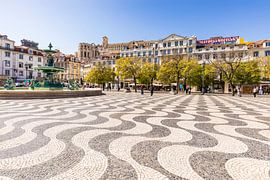 La place du Rossio, dans la Baixa (ville basse) de Lisbonne sur Werner Dieterich