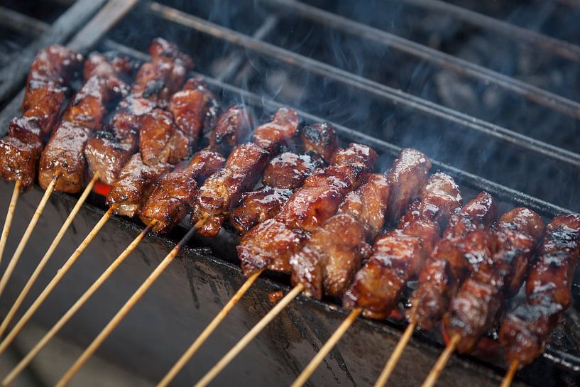 Tasty sate on the barbecue by Ger Beekes