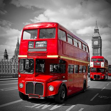 LONDEN Rode bussen & Westminster Bridge van Melanie Viola