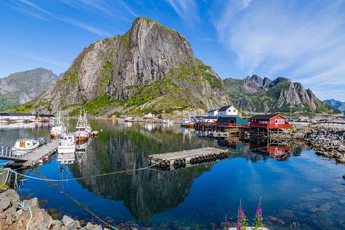 Schilderachtig Lofoten  in Noorwegen van Hilda Weges