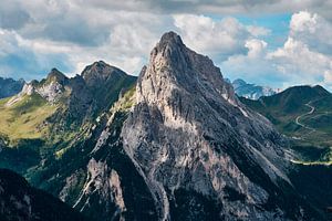 Zackiger Berggipfel im Trentino von Jef Folkerts