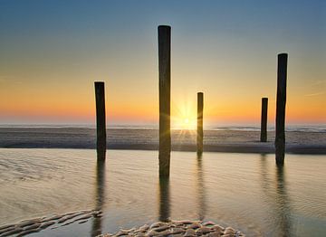 Palen van Palendorp bij zonsondergang van peterheinspictures