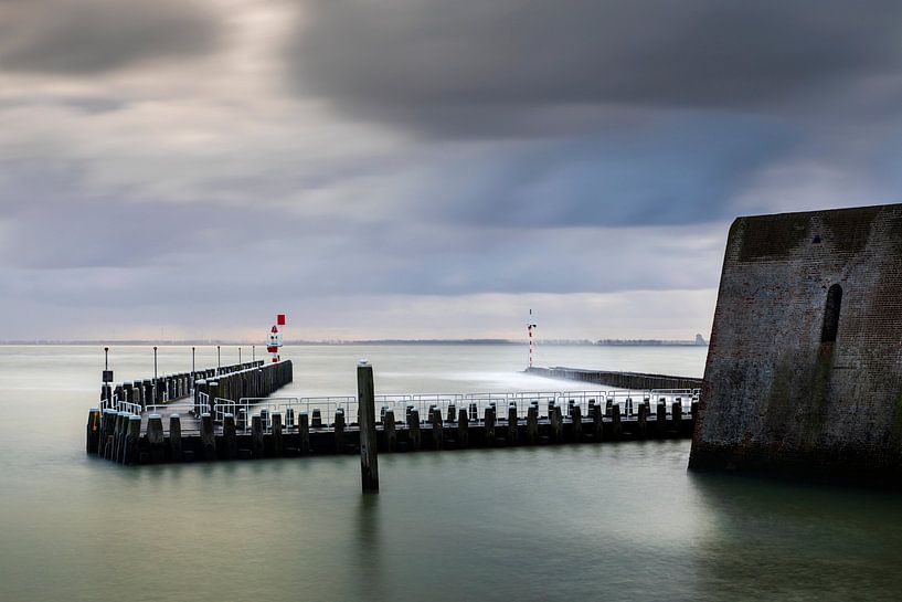 Nuages hollandais au-dessus du port de Flessingue par gaps photography