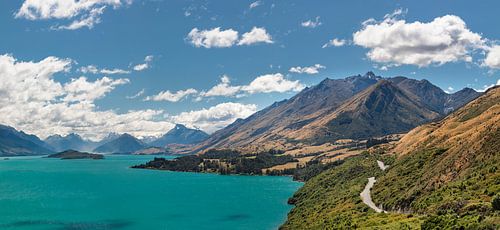 Summer day at Lake Wakatipu