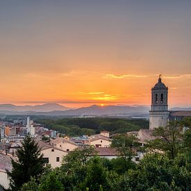 Sonnenuntergang in Girona von Anton Osinga