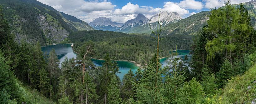 Bergmeer in de Alpen van Bob de Bruin