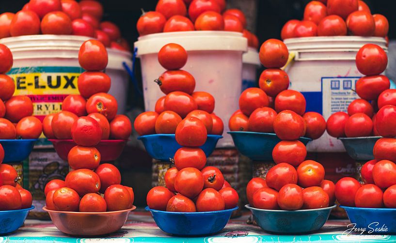Tomatoes by JerrySeshiefotografie