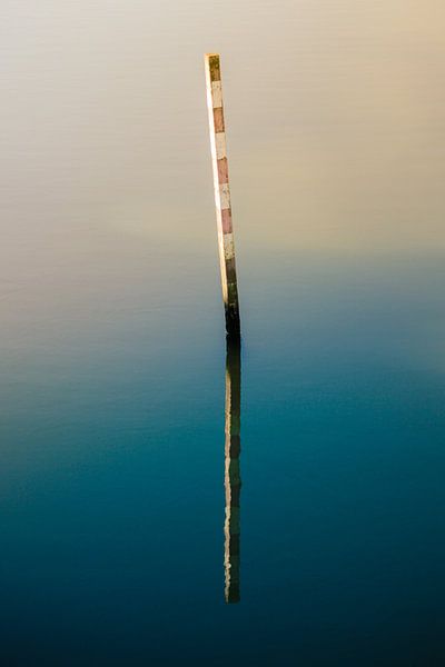 Hoe hoog staat het water by Petra Brouwer