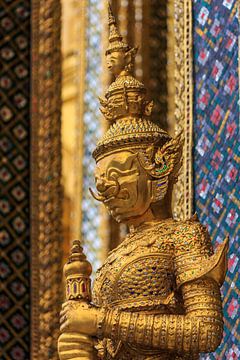 Garuda im Wat Phra Kaew, Bangkok von Jeroen Langeveld, MrLangeveldPhoto