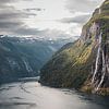 Waterval bij Gairanger Fjord in Noorwegen van Thomas Heitz