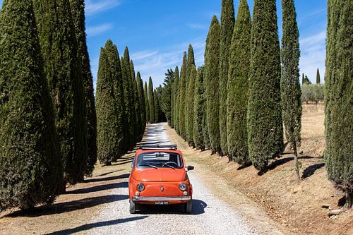 Fiat in der Zypressengasse (4) von Jolanda van Eek en Ron de Jong