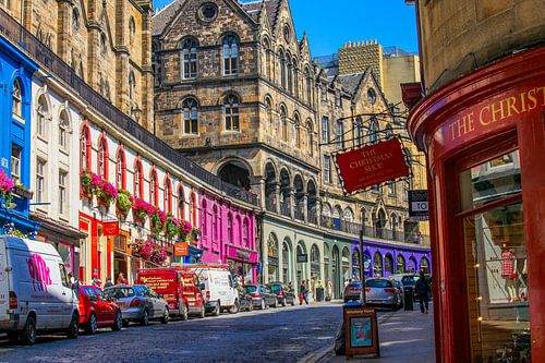 Kleurrijke Victoria straat in Edinburgh