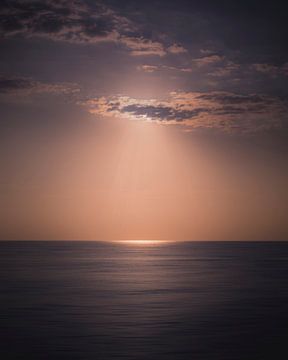Sunshine clouds van Sandra Hazes