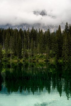 Karersee, bergmeertje in de zomer van Karijn | Fine art Natuur en Reis Fotografie