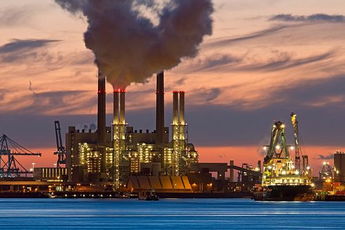 Nachtfoto Centrale Maasvlakte Rotterdamse haven
