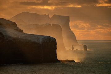Eysturoy cliffs by Wojciech Kruczynski