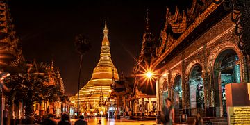 La pagode Shwedagon sur Stefan Havadi-Nagy