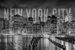 NEW YORK CITY Skyline | Monochrom von Melanie Viola