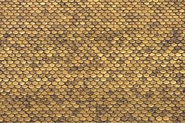 Abstraktes Muster mit goldene Dachziegeln von ManfredFotos
