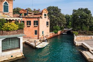 Historische Gebäude in der Altstadt von Venedig in Italien