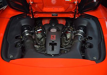 V8-Motor Ferrari 488 Spider