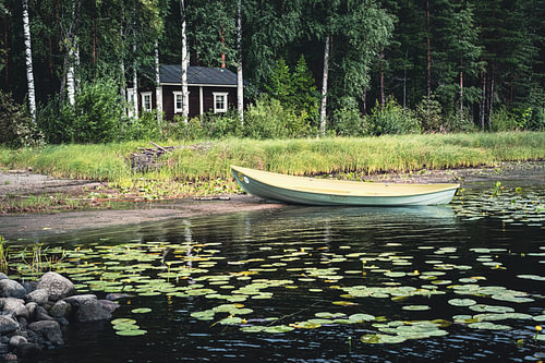 Une image idyllique dans la région des lacs de Finlande