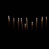 Licht in de duisternis | Kaarsen in het donker van Ratna Bosch
